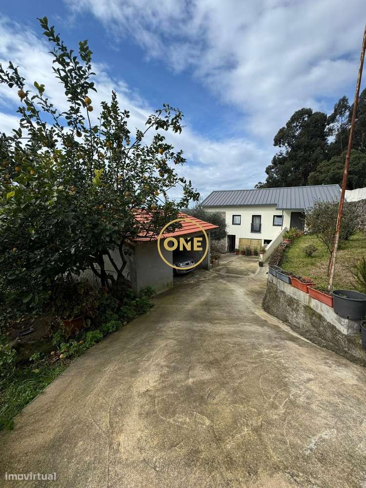 Moradia  T2 renovada-0