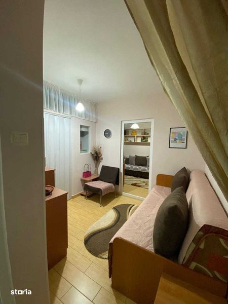 inchiriez apartament confort 3, zona Baicului.