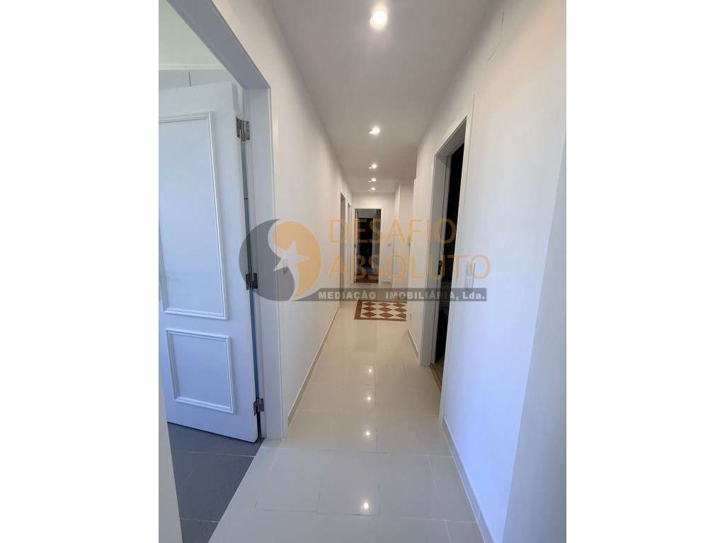 Apartamento T3 c/ Arrecadação. Feijó | Almada-9
