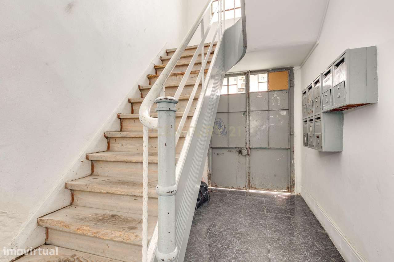 Apartamento T2, totalmente renovado.-19