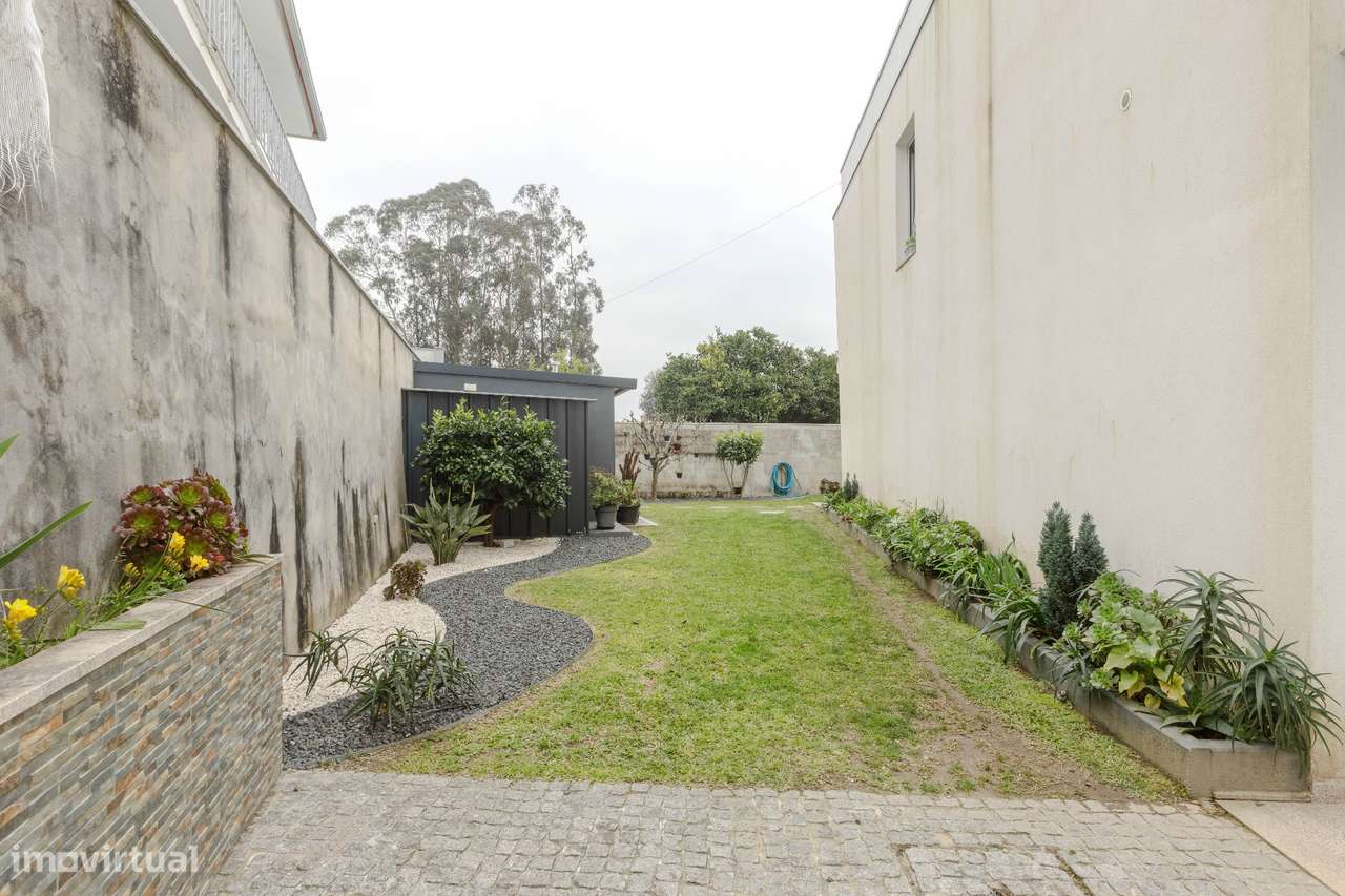 Moradia T3 Venda em Pousada de Saramagos,Vila Nova de Famalicão-25
