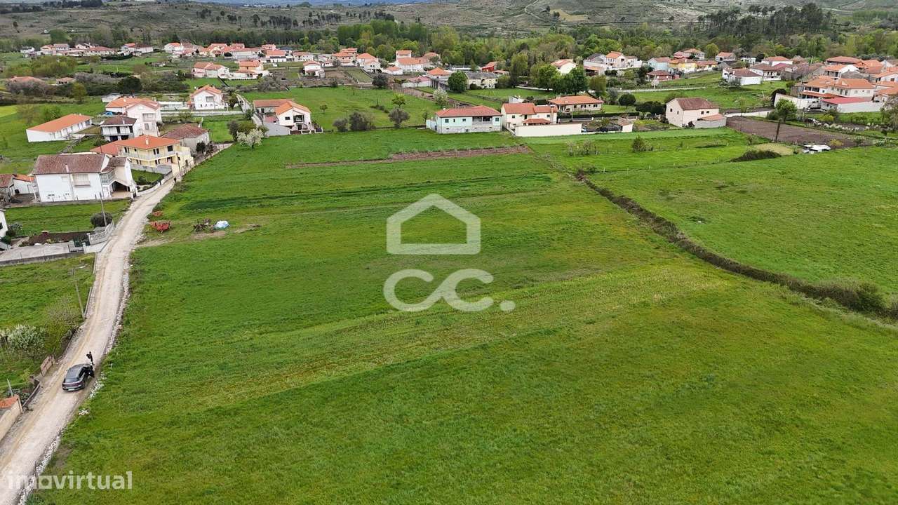 Terreno  para construção, com area para casa terrea numa aldeia tranqu - Grande imagem: 4/10