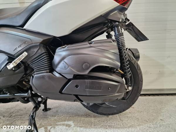 Yamaha X-max - 11