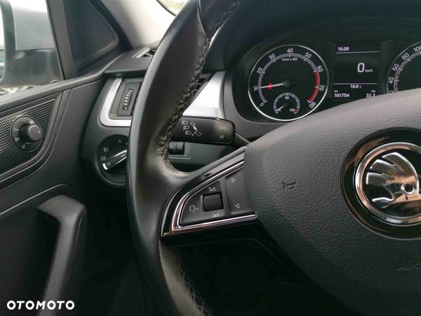 Skoda RAPID 1.0 TSI Ambition - 11