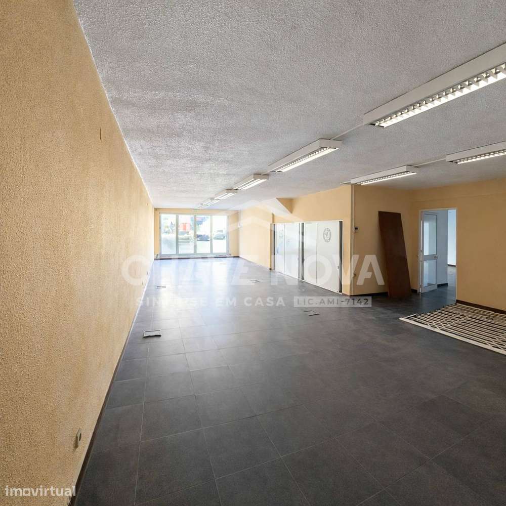 Escritório / Estúdio com Garagem/Loja em Ermesinde - Grande imagem: 5/8