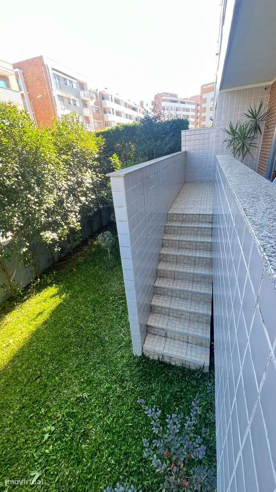 T3 com piscina e garagem em Ermesinde-1