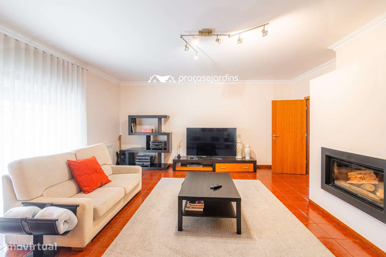 Moradia T5 vista castelo-3