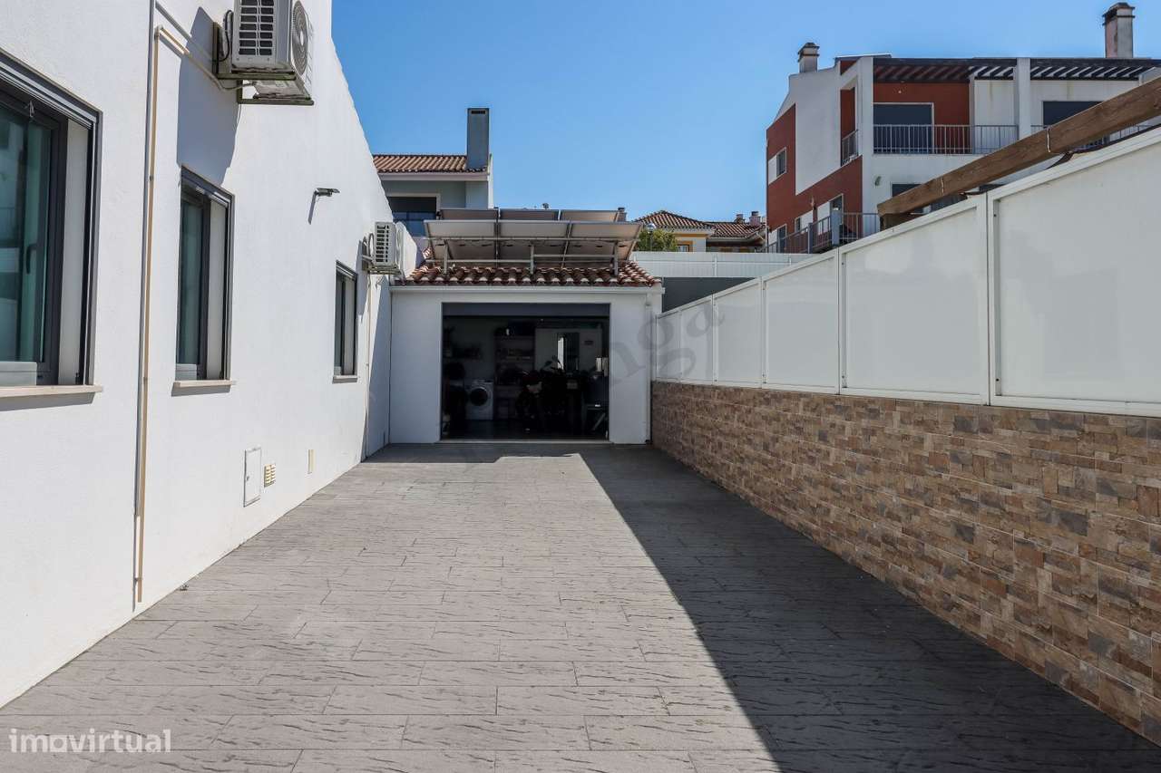 Excelente Moradia  para venda na Aldeia de Santo André-40