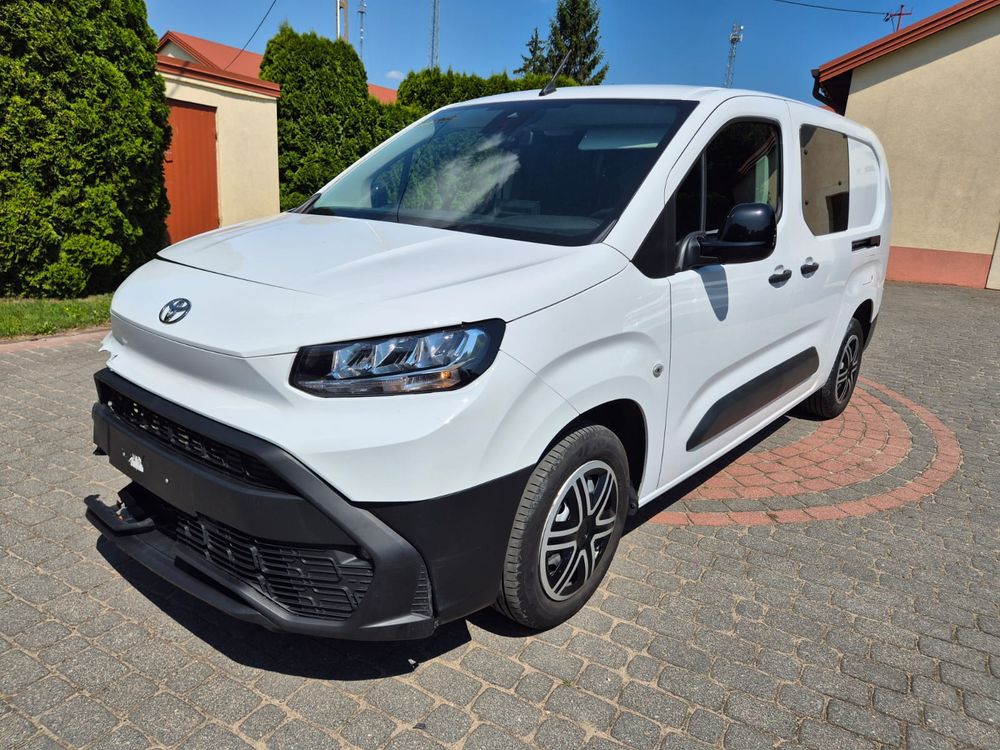 Toyota Proace City 1.5 D-4D Business 2025
