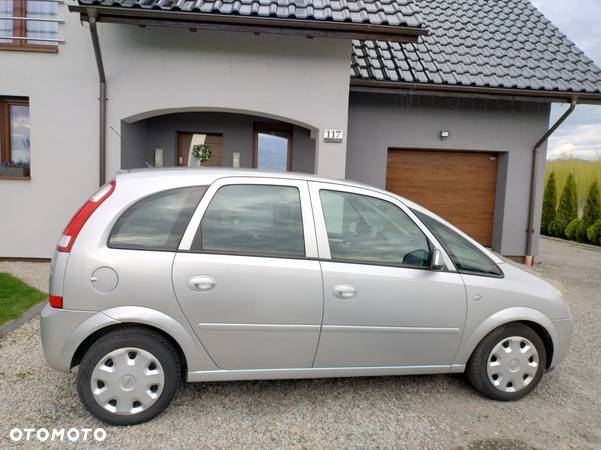 Opel Meriva 1.6 16V Essentia - 15