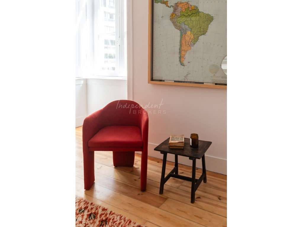 APARTAMENTO T2 COM MUITO CHARME-7