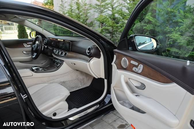 Mercedes-Benz E 350 D 4Matic T 9G-TRONIC Exclusive - 12