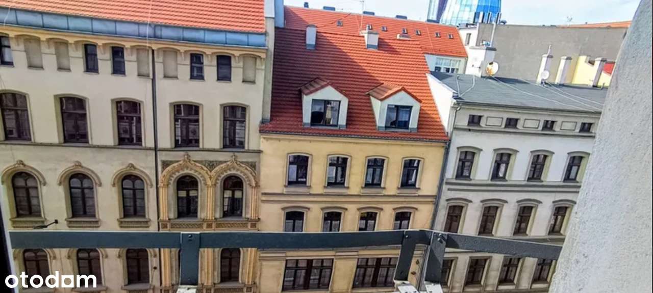 kompleks pomieszczeń na cele biurowe, hostelowe, inne-17