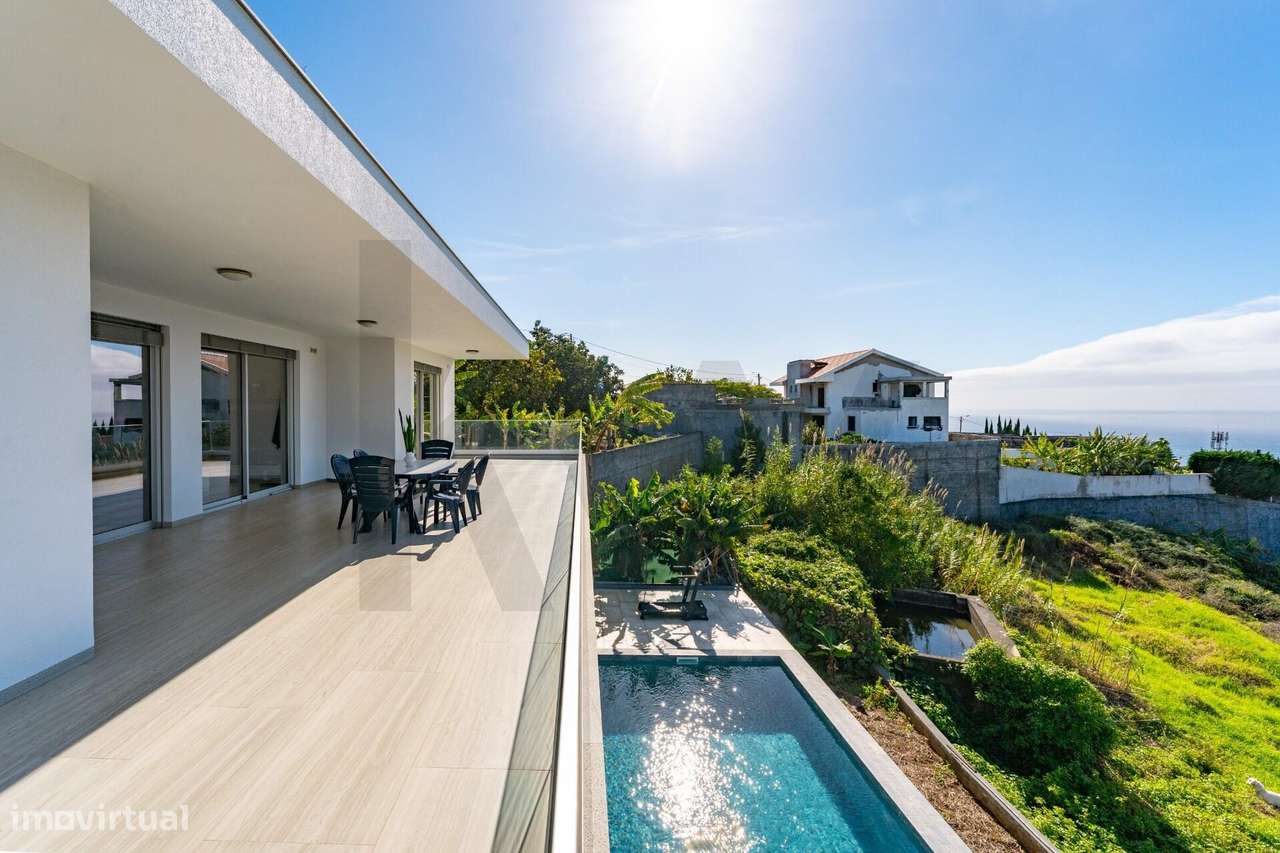 Moradia T5 com Dois Andares Independentes: T2 e T3 na Calheta, Madeira - Grande imagem: 5/60