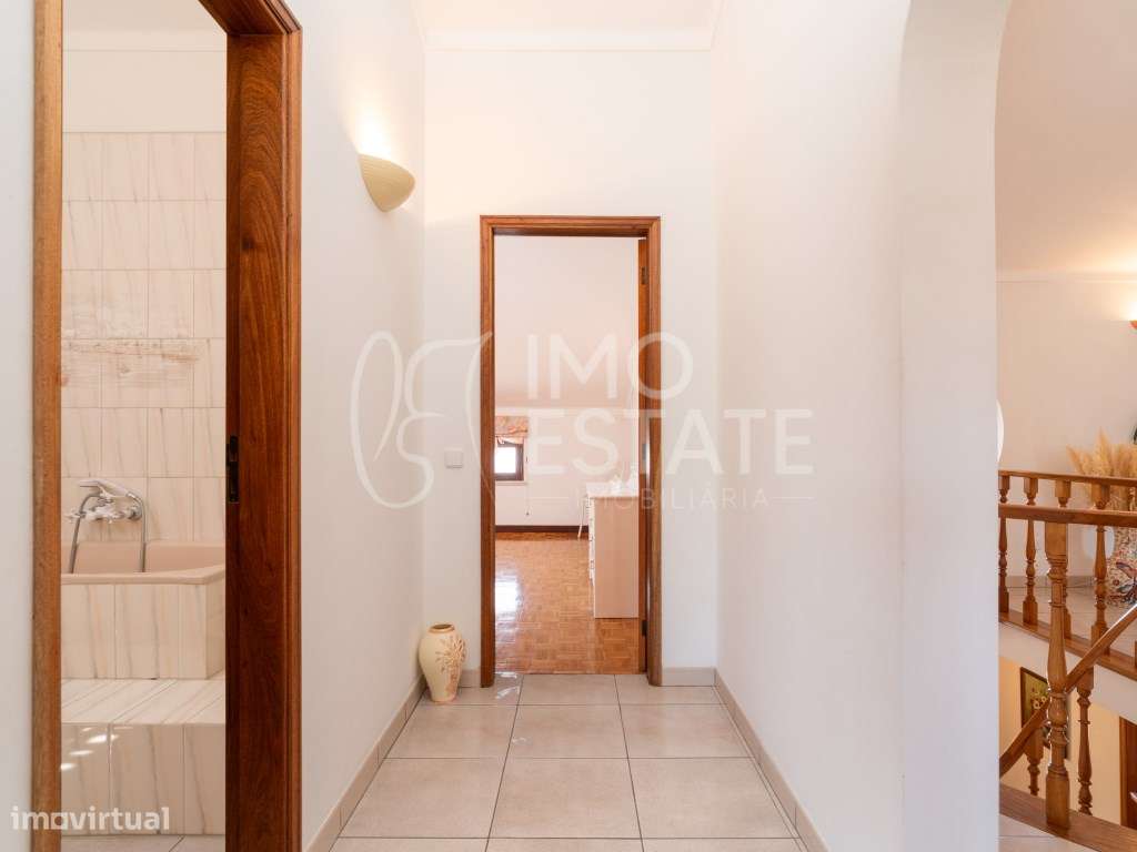 Moradia Isolada T4 Antuzede-32