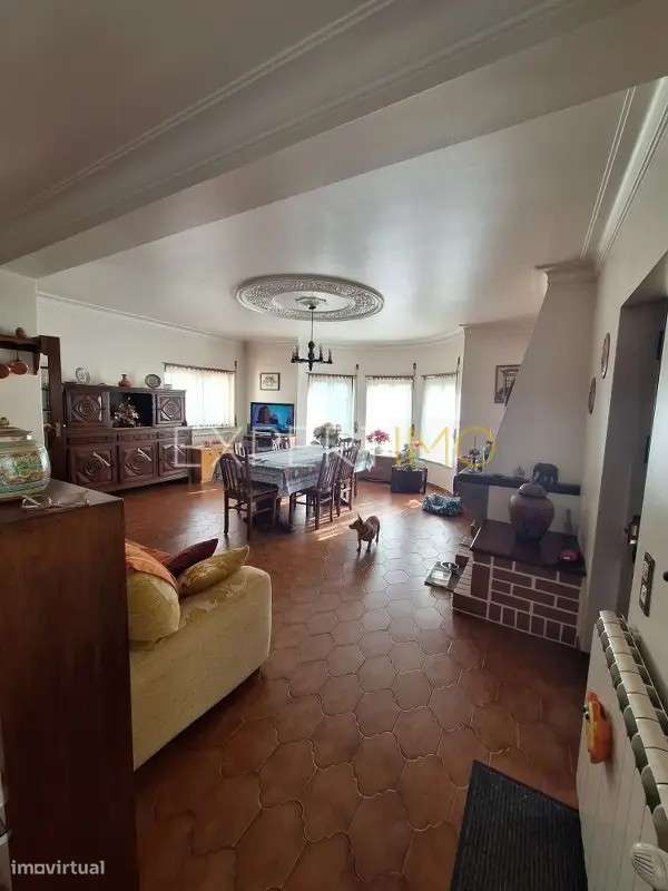 Excelente moradia isoladaT5 - próximo do centro - Grande imagem: 4/42