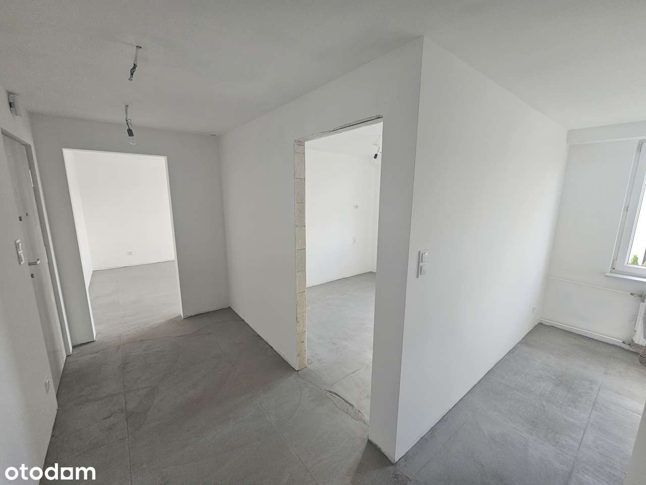 Kielce, KSM, 2 pokoje, stan deweloperski, strona południowa, balkon - Pełny obrazek: 2/9