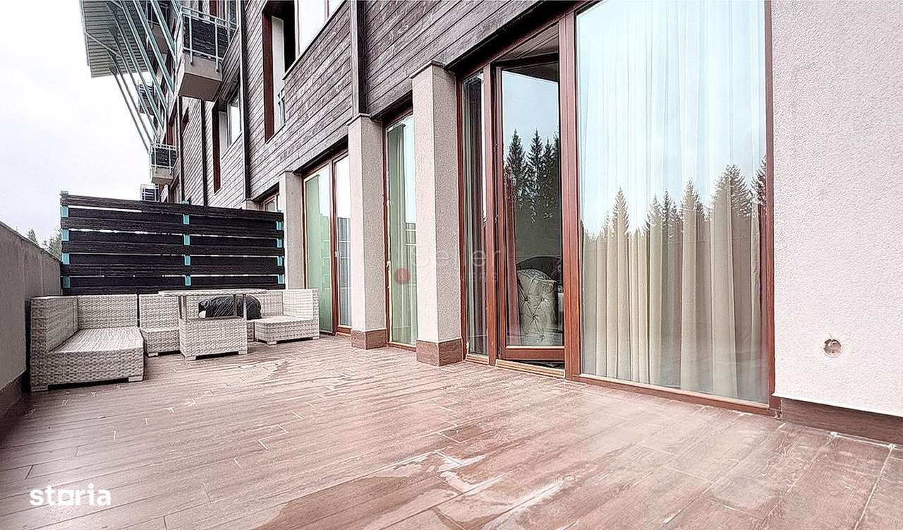 Terase generoase cu vederea spre padure - Imagine principală: 1/17