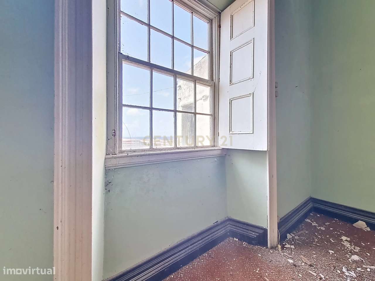 Edifício Histórico no Centro da Ribeira Grande - Grande imagem: 5/14