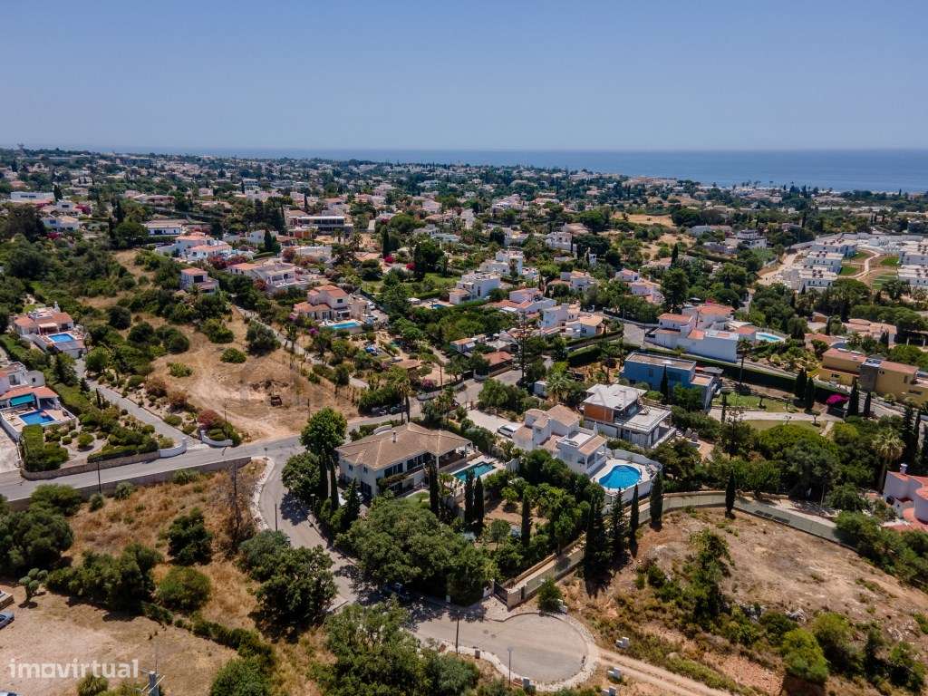 Moradia T3 Renovada com Piscina e Jardins Privados, a Dois Passos d...-42
