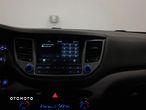 Hyundai Tucson 2.0 CRDI BlueDrive Style 2WD - 19