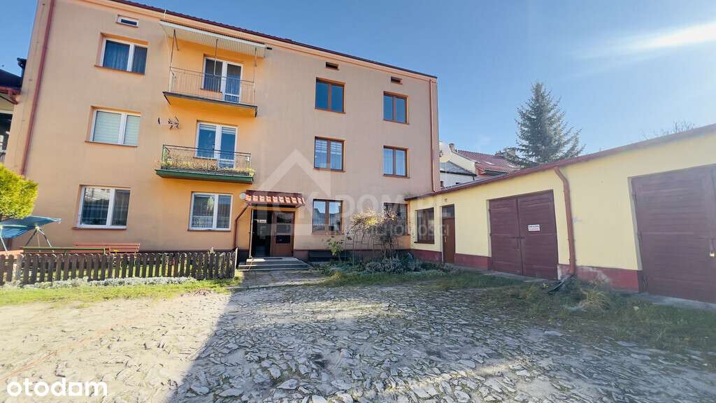 Kamienica w centrum Staszowa - bardzo dobry stan-17