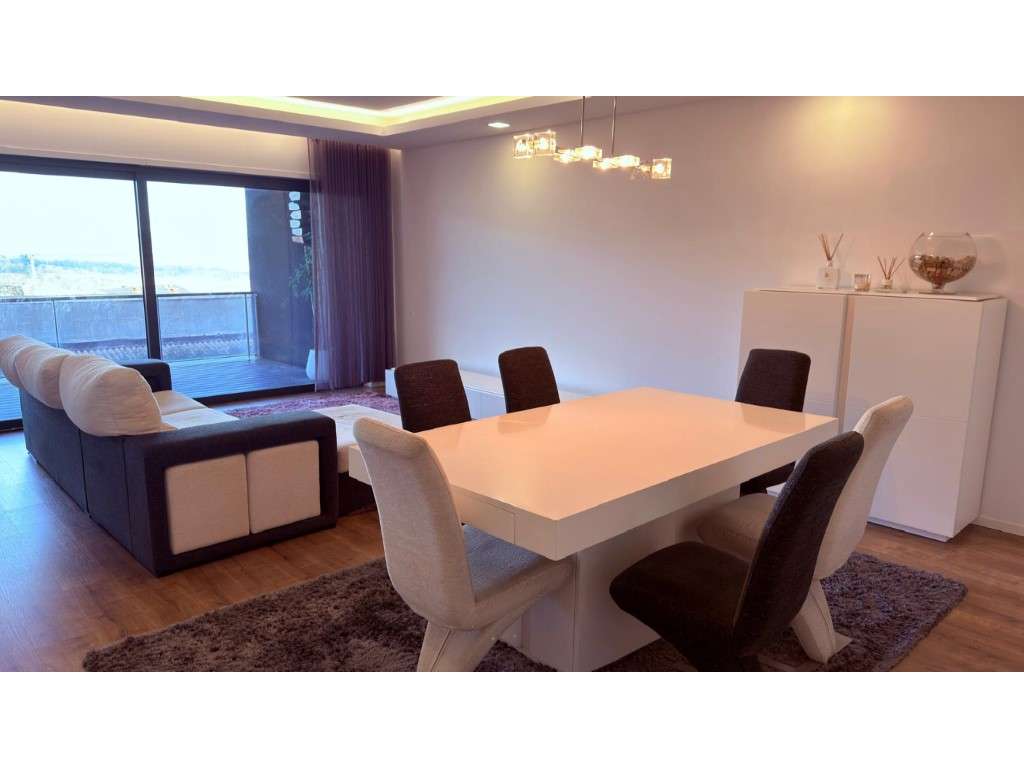 T2 com AmploTerraço e Churrasqueira - Grande imagem: 5/26