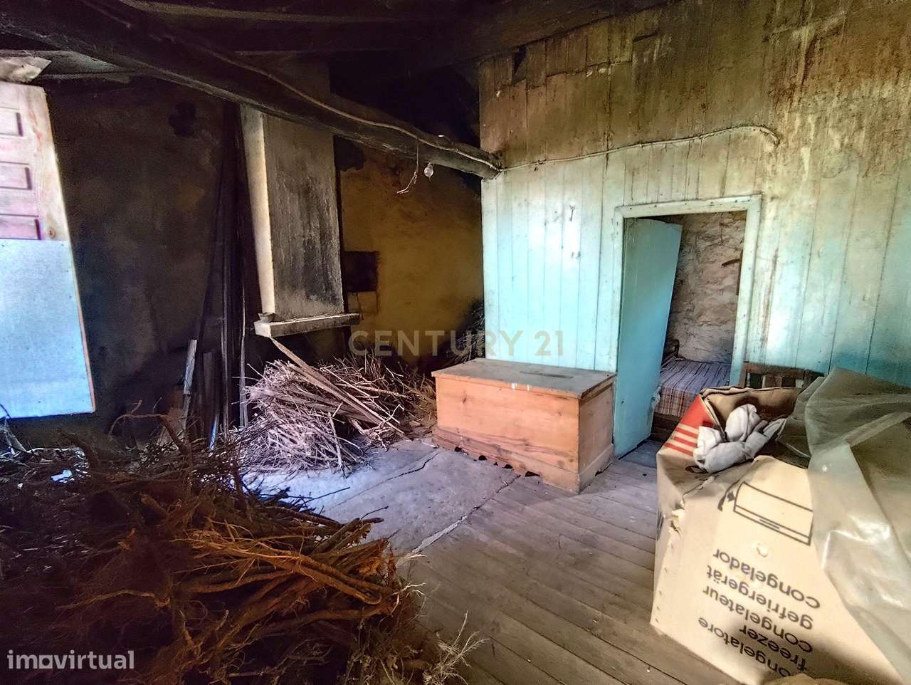 Moradia Rústica para Restaurar a 14 km da cidade de Chaves - Grande imagem: 4/20