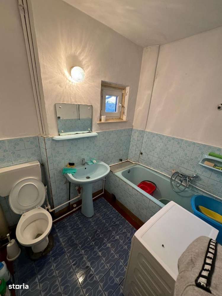 Apartament 3 camere, etaj 1, str. Praga-18