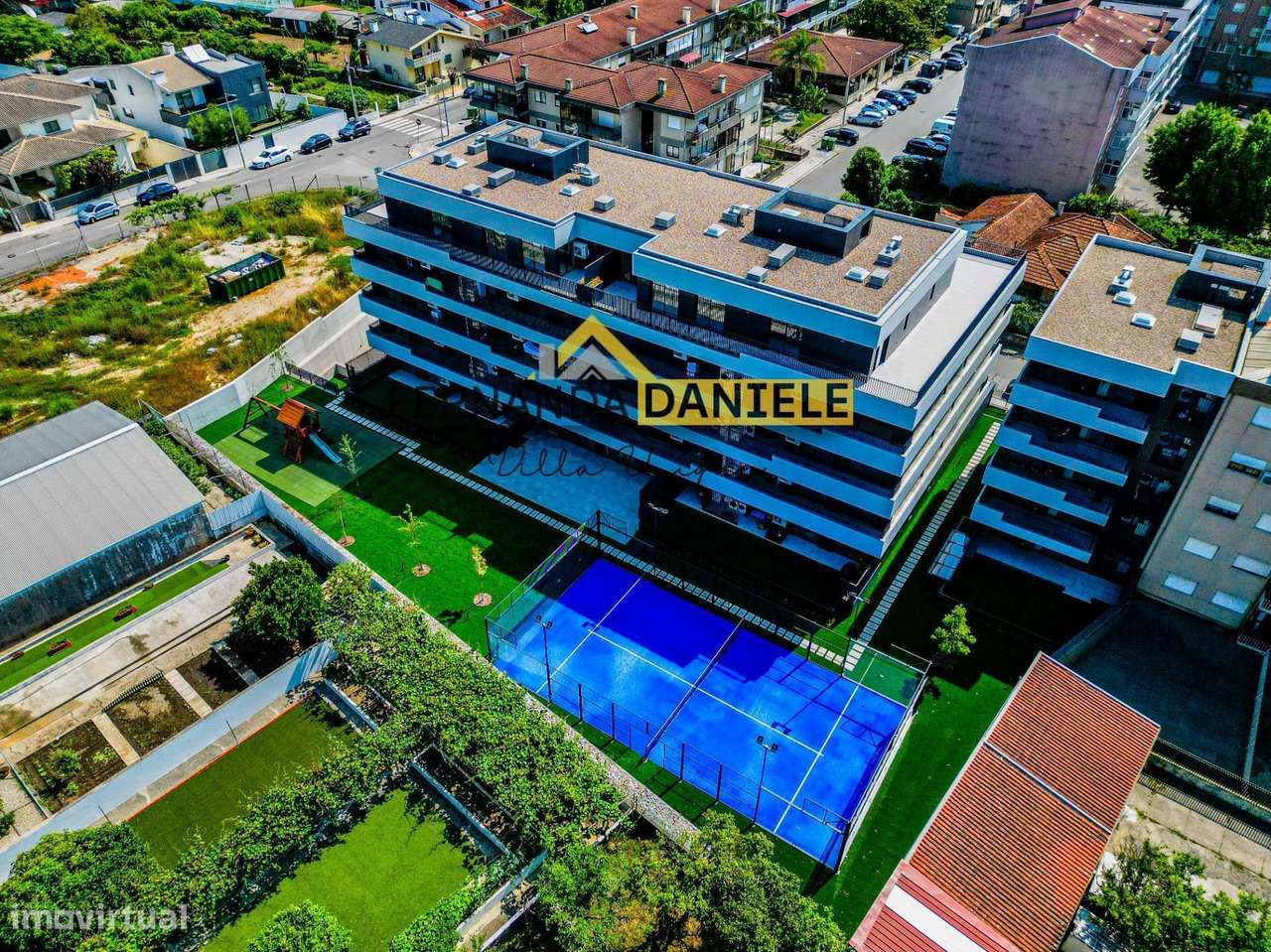 Apartamento T4  - Condomínio Feira's Prime-35