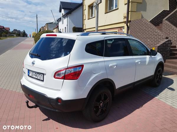 Nissan Qashqai+2 - 5