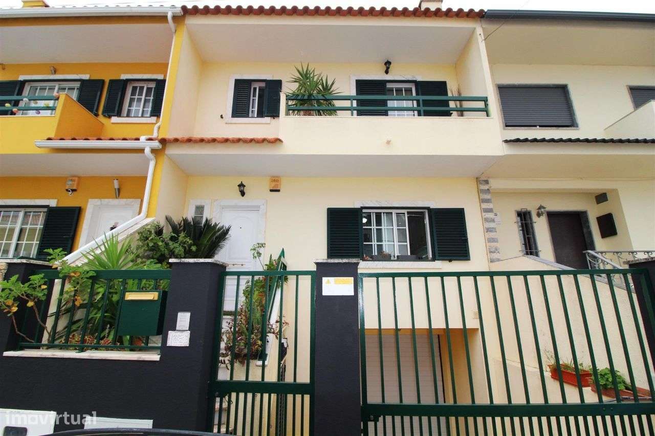 VALE MILHAÇOS - Moradia T4 com Quintal e Garagem! - Grande imagem: 2/31