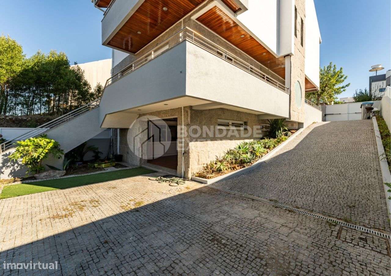 Excelente Moradia V4 - Quinta de Lousã - Valongo-4