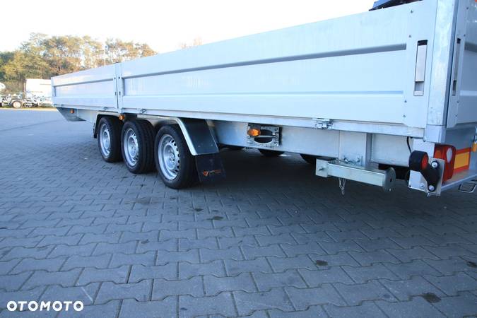 Niewiadów Boss 5.5 x 2.1 burty aluminiowe 3 osie po 1350kg koła 195R13C - 6