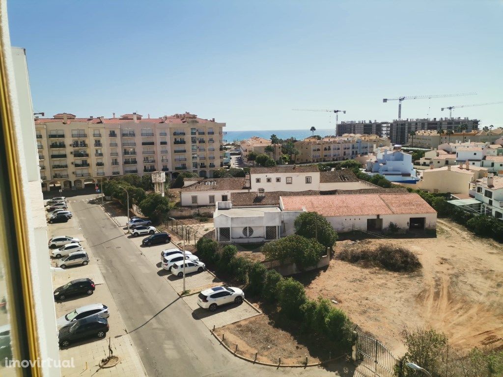 Apartamento T1 com vista mar em Quarteira, Algarve