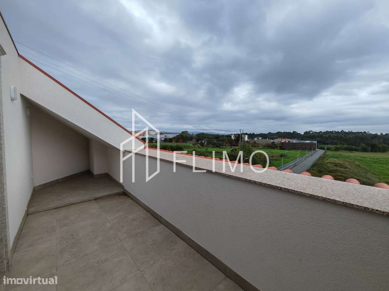 Apartamento de tipologia T0 no coração de Ovar-7