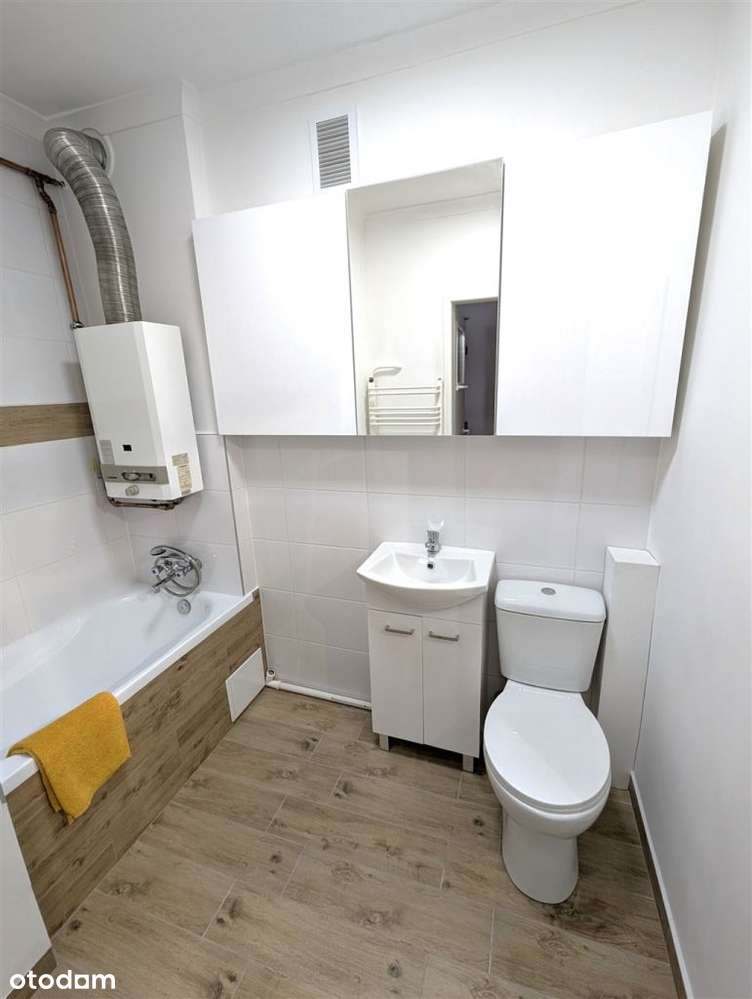 M-3 Trzech Wieszczów - łazienka po remoncie-2