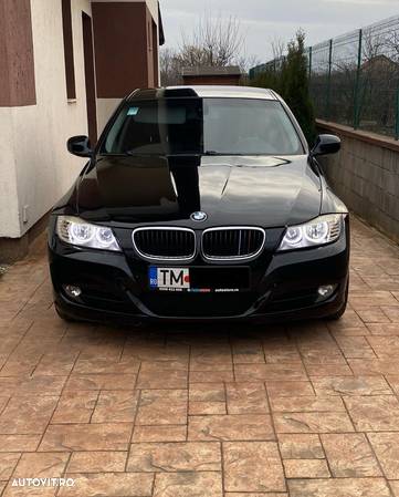 BMW Seria 3 318d - 1