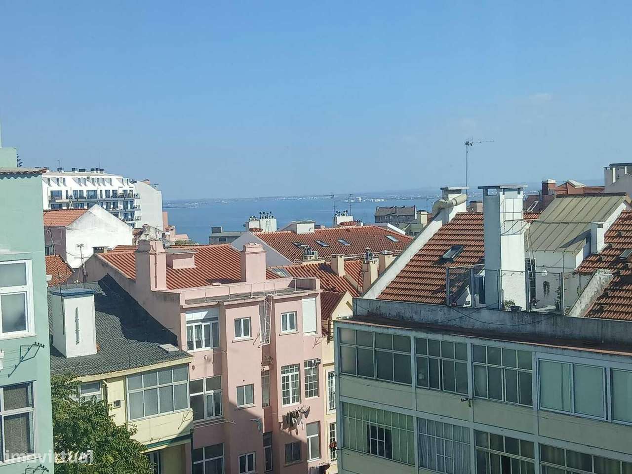 Apartamento T3 com piscina, Lisboa-22