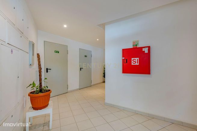 Apartamento T2 - Oportunidade Única a 5 Min da Praia da Rocha!-28