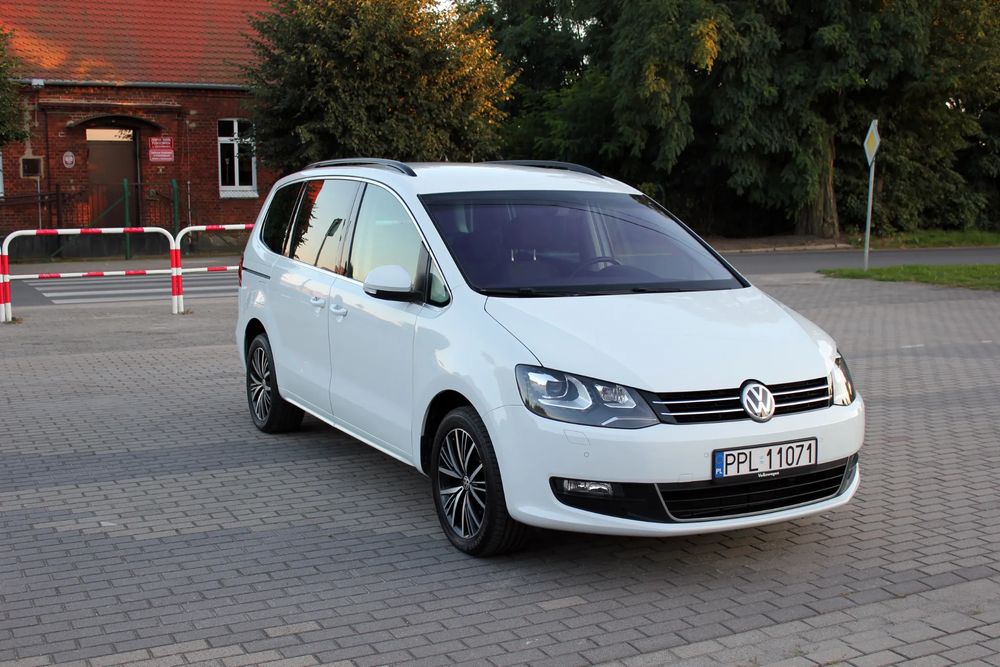 Volkswagen Sharan II (2010-) 2.0 TDI DSG (BlueMotion Technology) Comfortline 2015