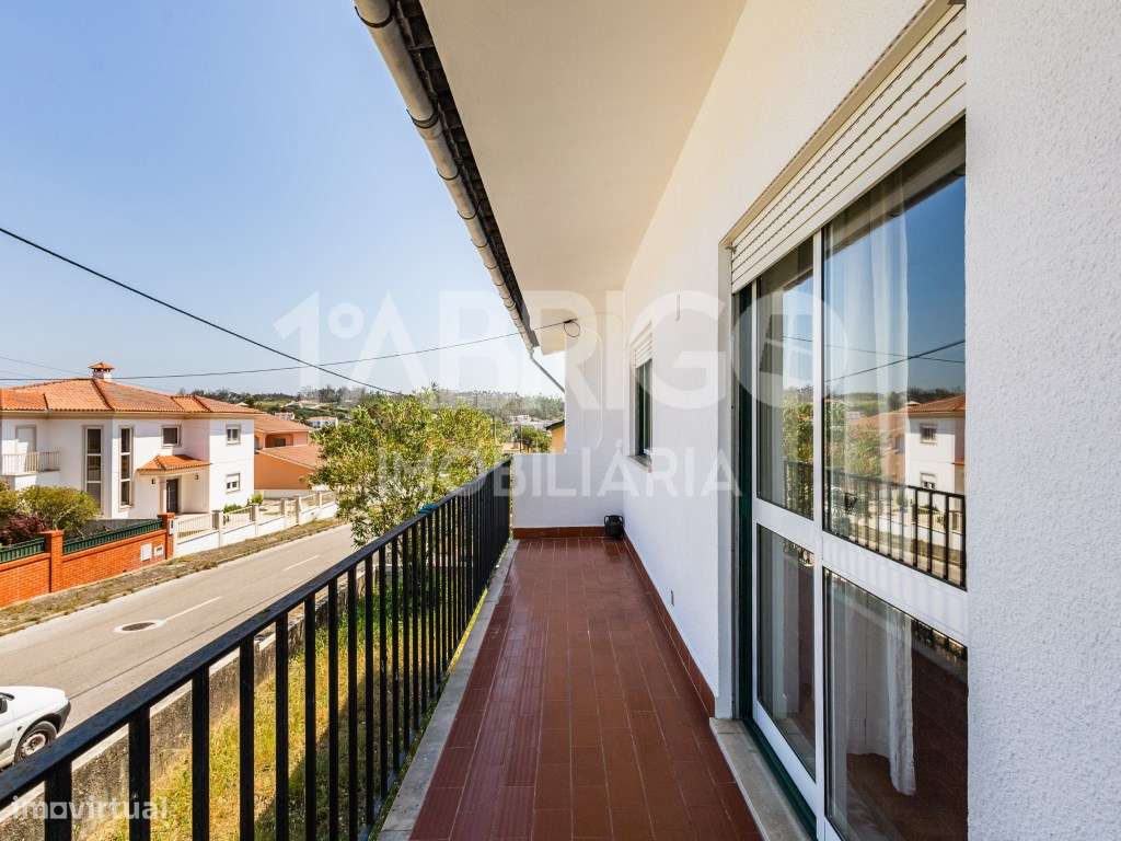 Moradia Bi-Familiar-7