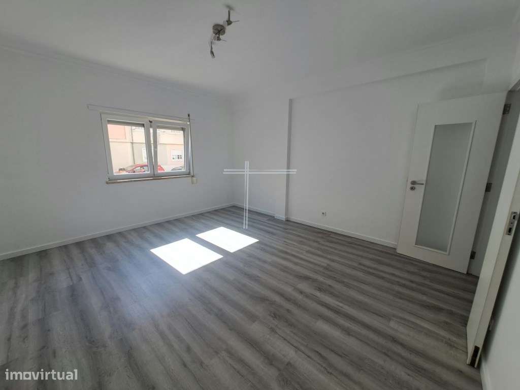 Apartamento T3 - Quinta do Conde-8