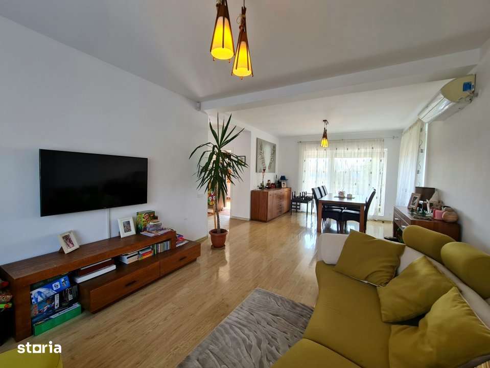 Casa Domnesti | Spatioasa, Luminoasa, Ideala pentru Familie-3