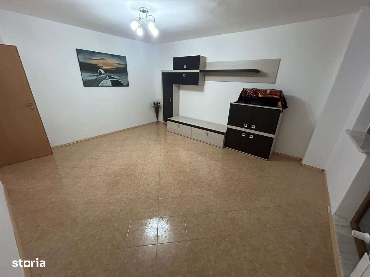 Apartament 2 camere, etaj 3 - zona Centru - Imagine principală: 4/12