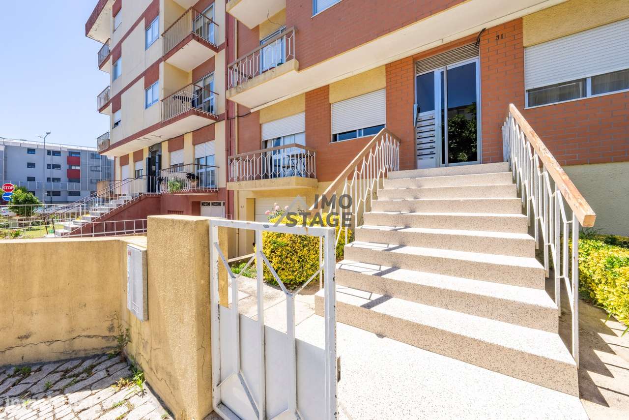 Apartamento T2+1 situado no Centro da Maia-19