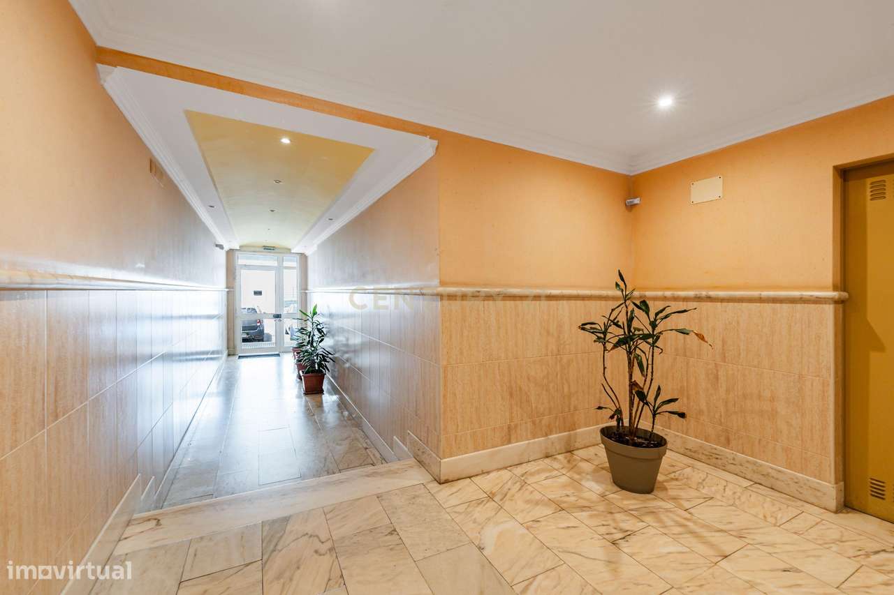 Apartamento T3 em Santa Marta do Pinhal / Corroios / Seixal.-28
