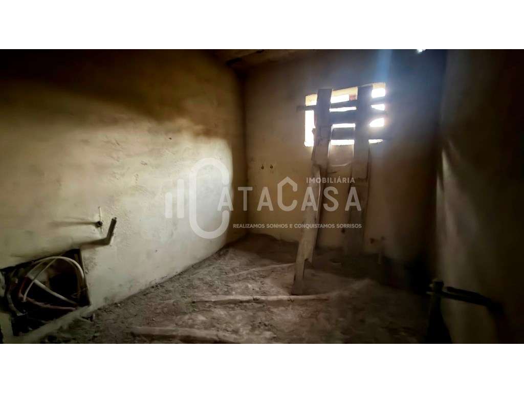Moradia T4 na Borralha em fase de acabamentos-6