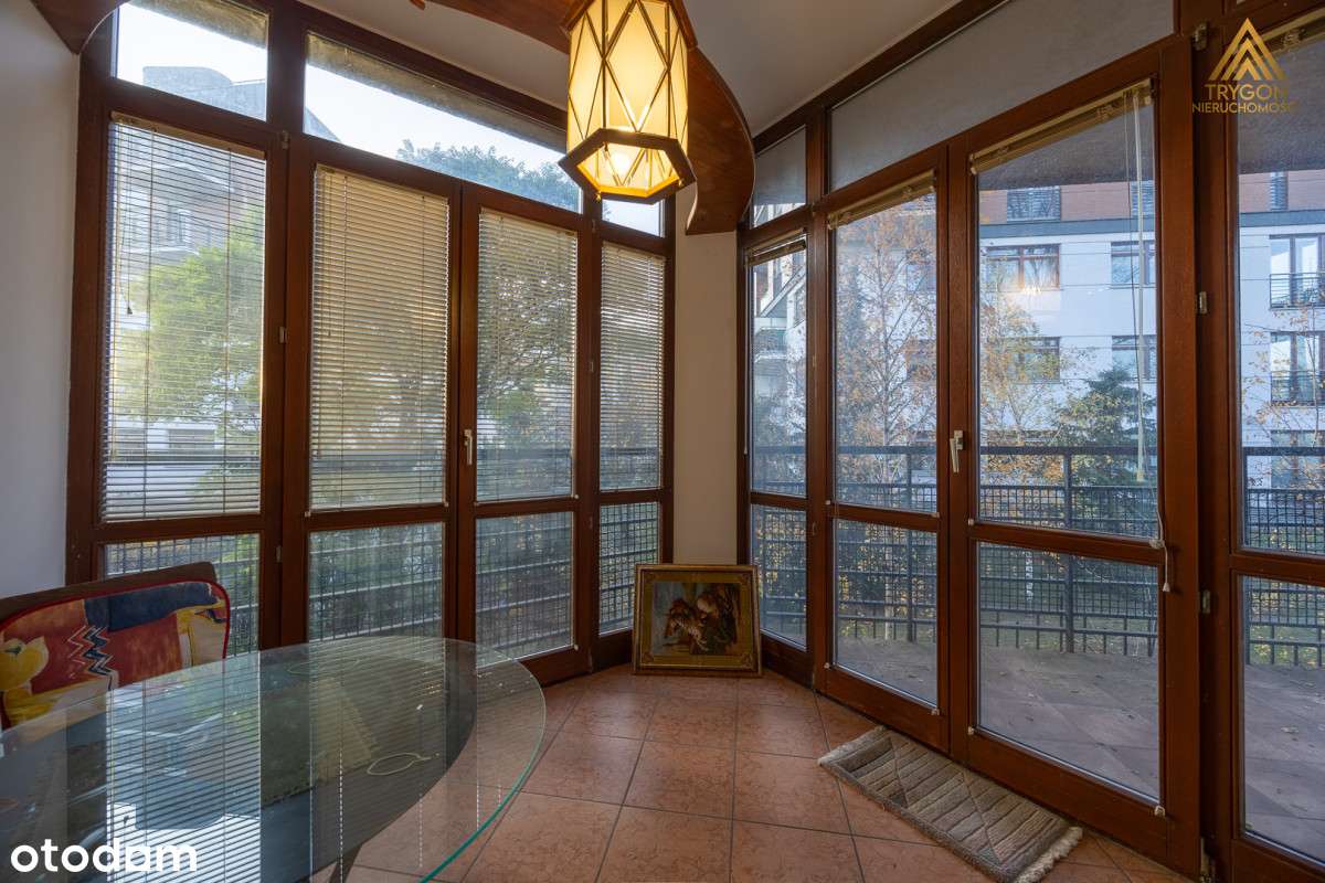 3 pokoje, 2 łazienki, taras, garaż, ochrona, Metro-10