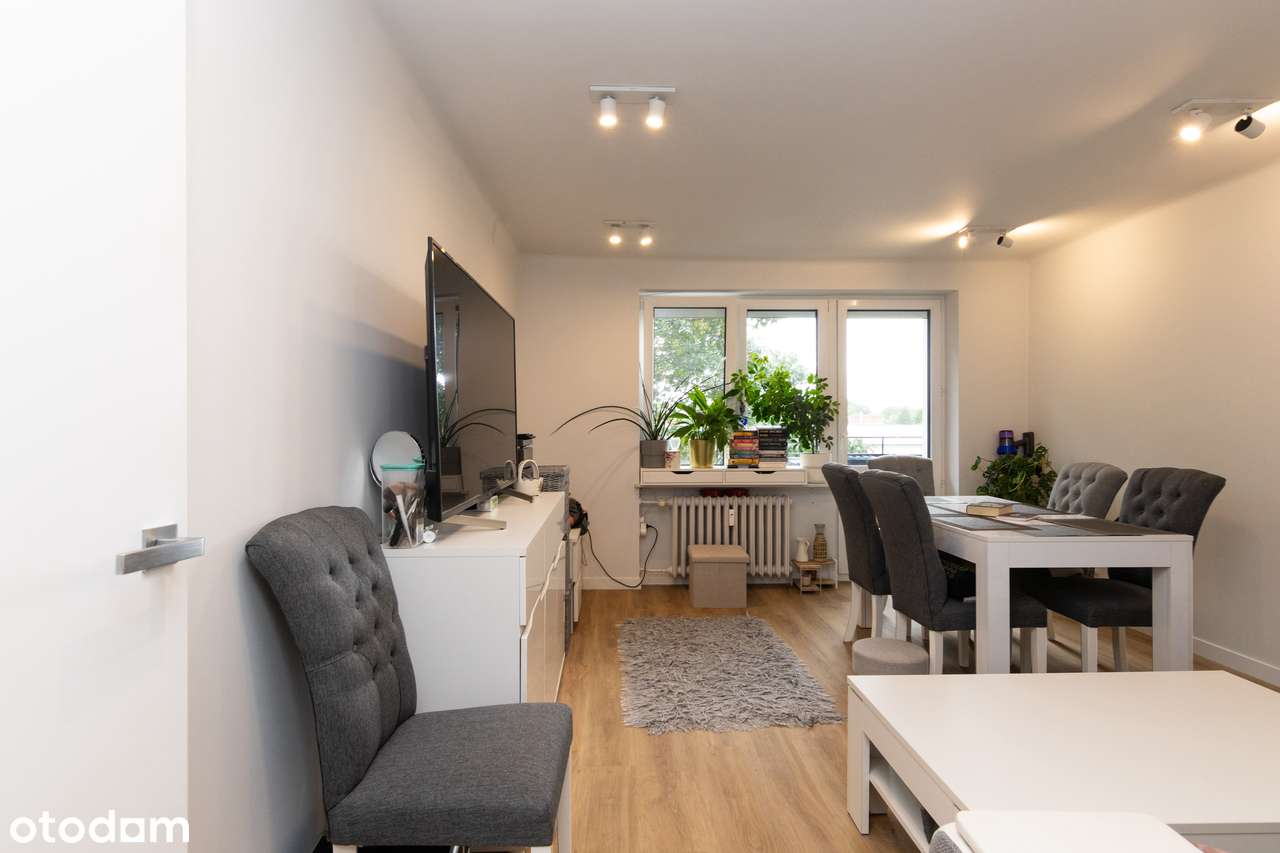 Dwa pokoje plus osobna kuchnia. Mieszkanie po generalnym remoncie.-2